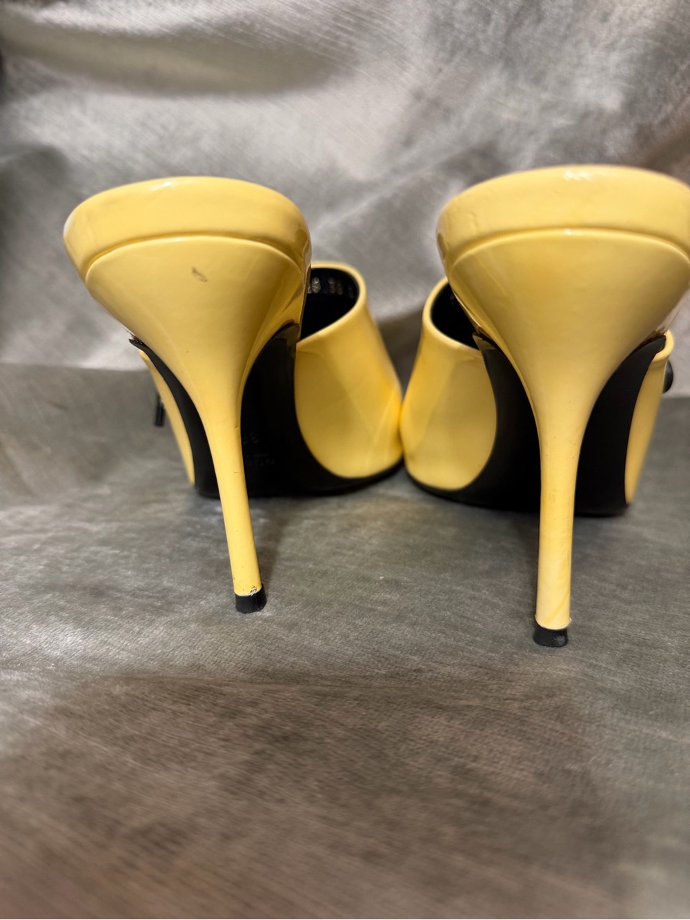 Gucci Open Toe Patent Leather Heeled Lace-Up Shoes. Women's Size 38C. With COA - Picture 5 of 11